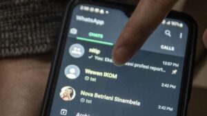 WhatsApp Diblokir